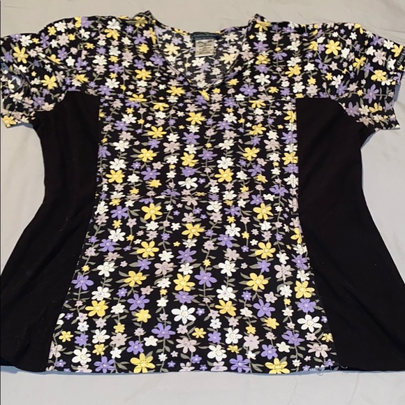 Cherokee Tops - Cherokee scrub top